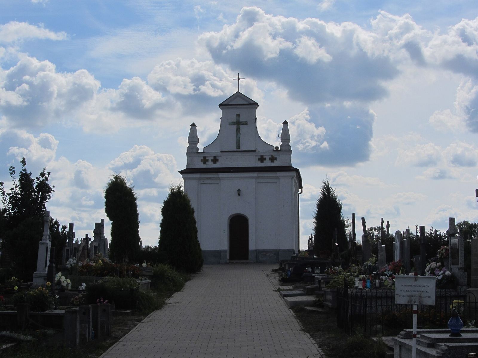 Kaplica cmentarna pw. Zmartchwywstania Pana Jezusa, Choroszcz
