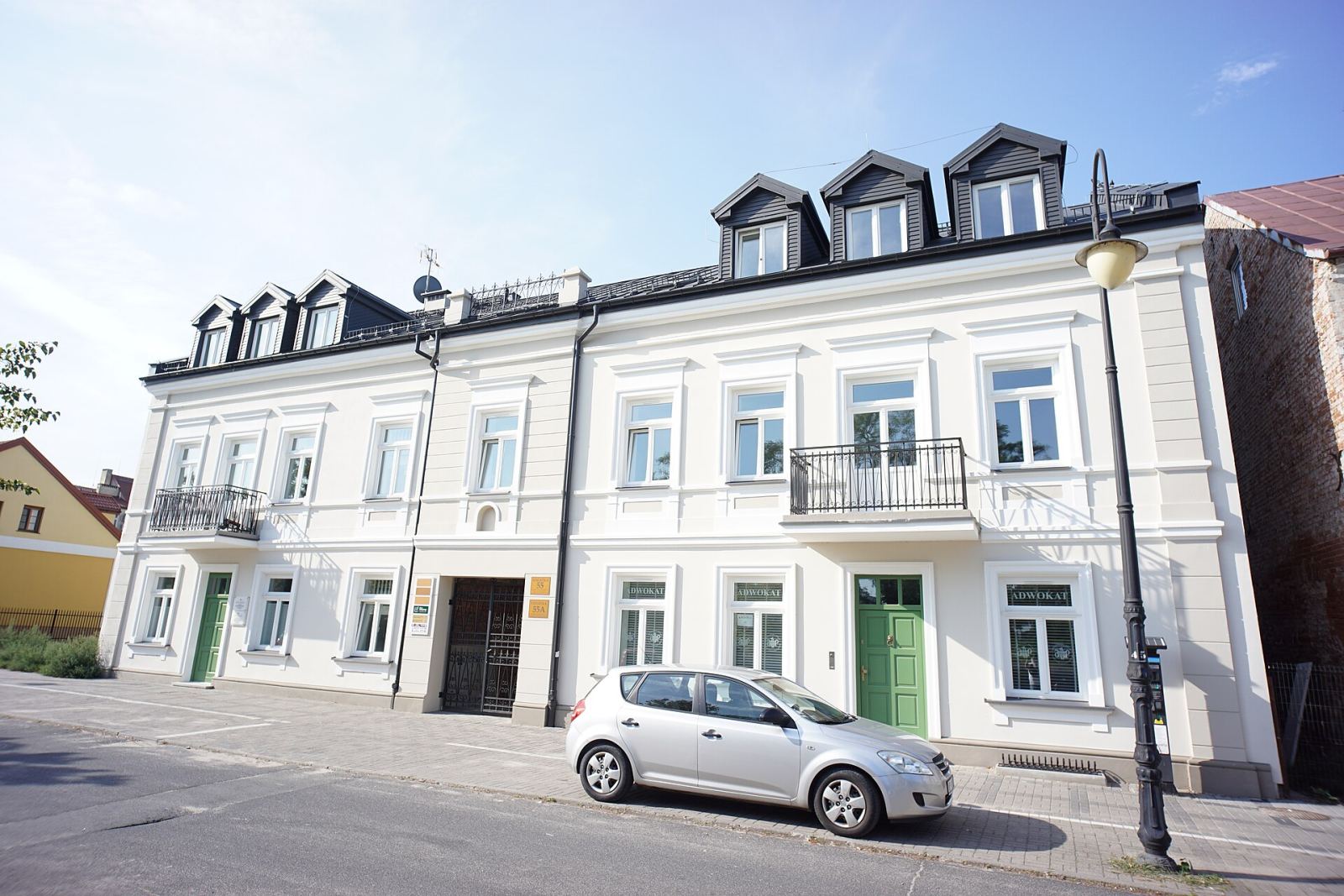 Dom frontowy wraz z oficynami, Płock
