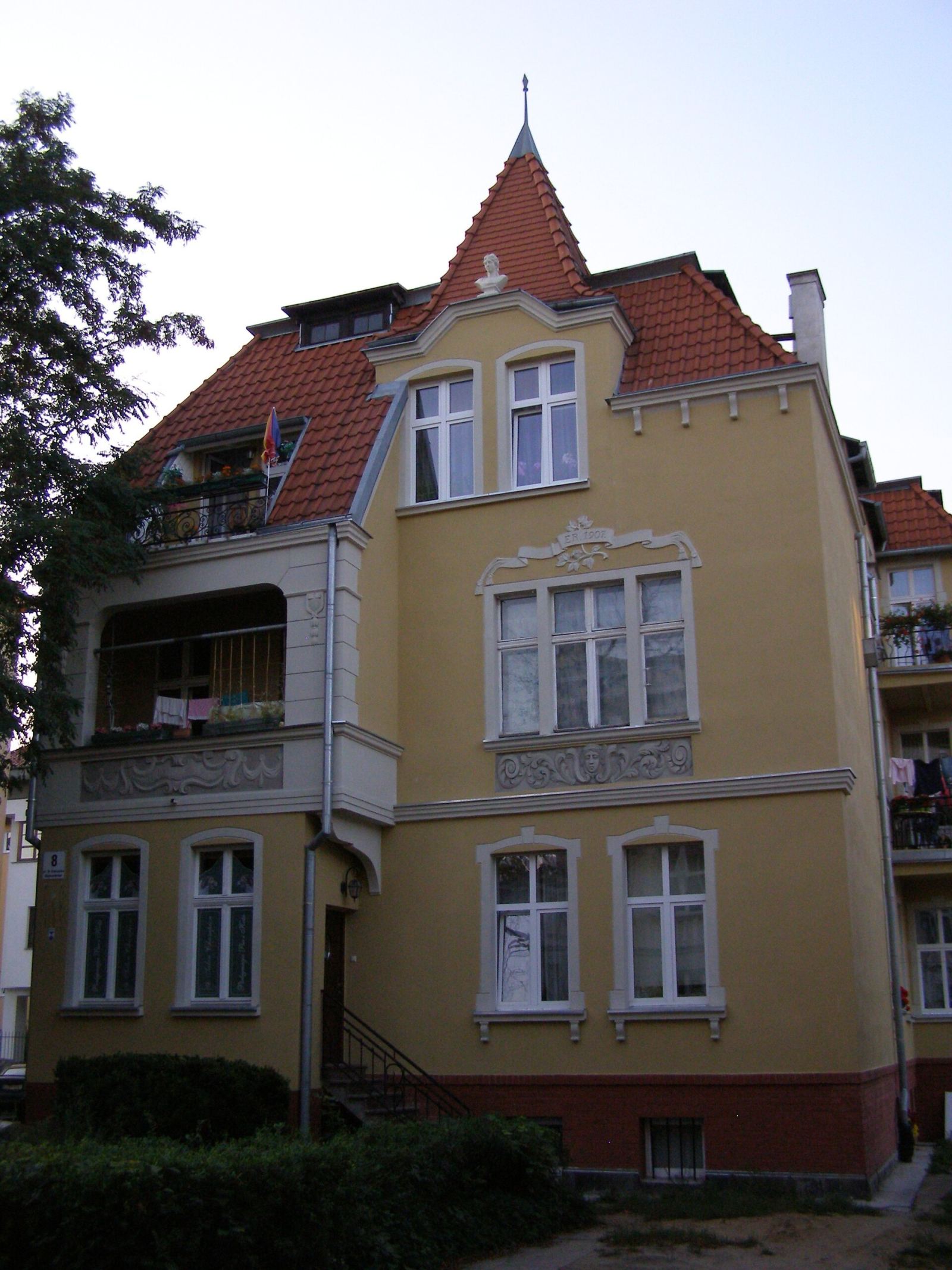 Dom, Sopot