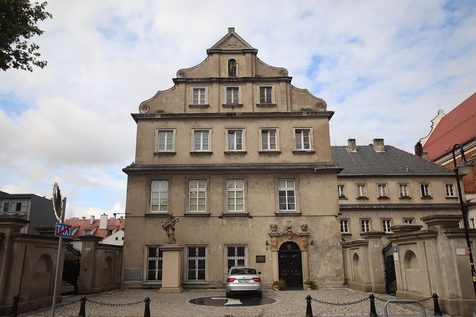 Klasztor, Opole