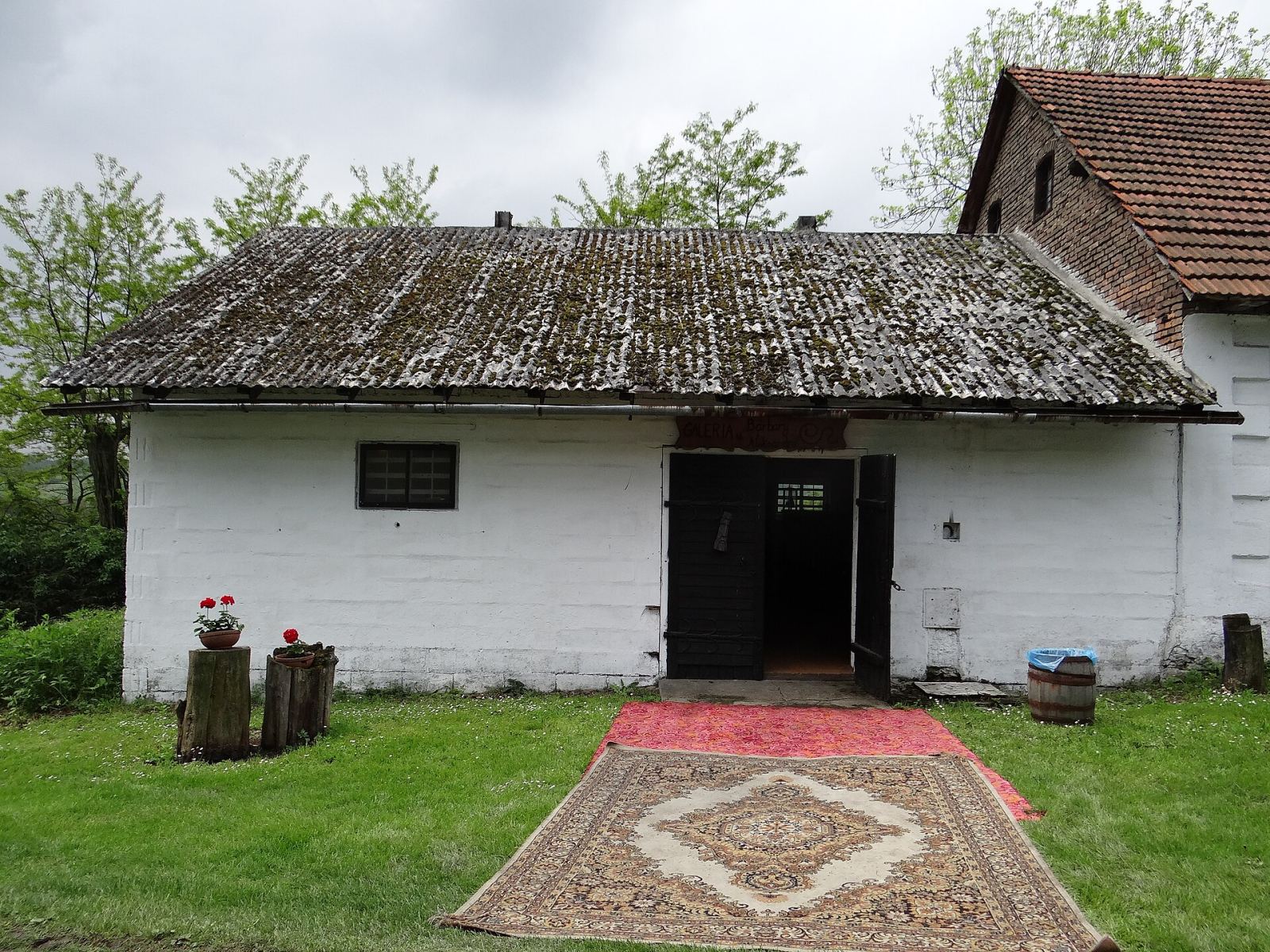 Stajnia, Michałowice