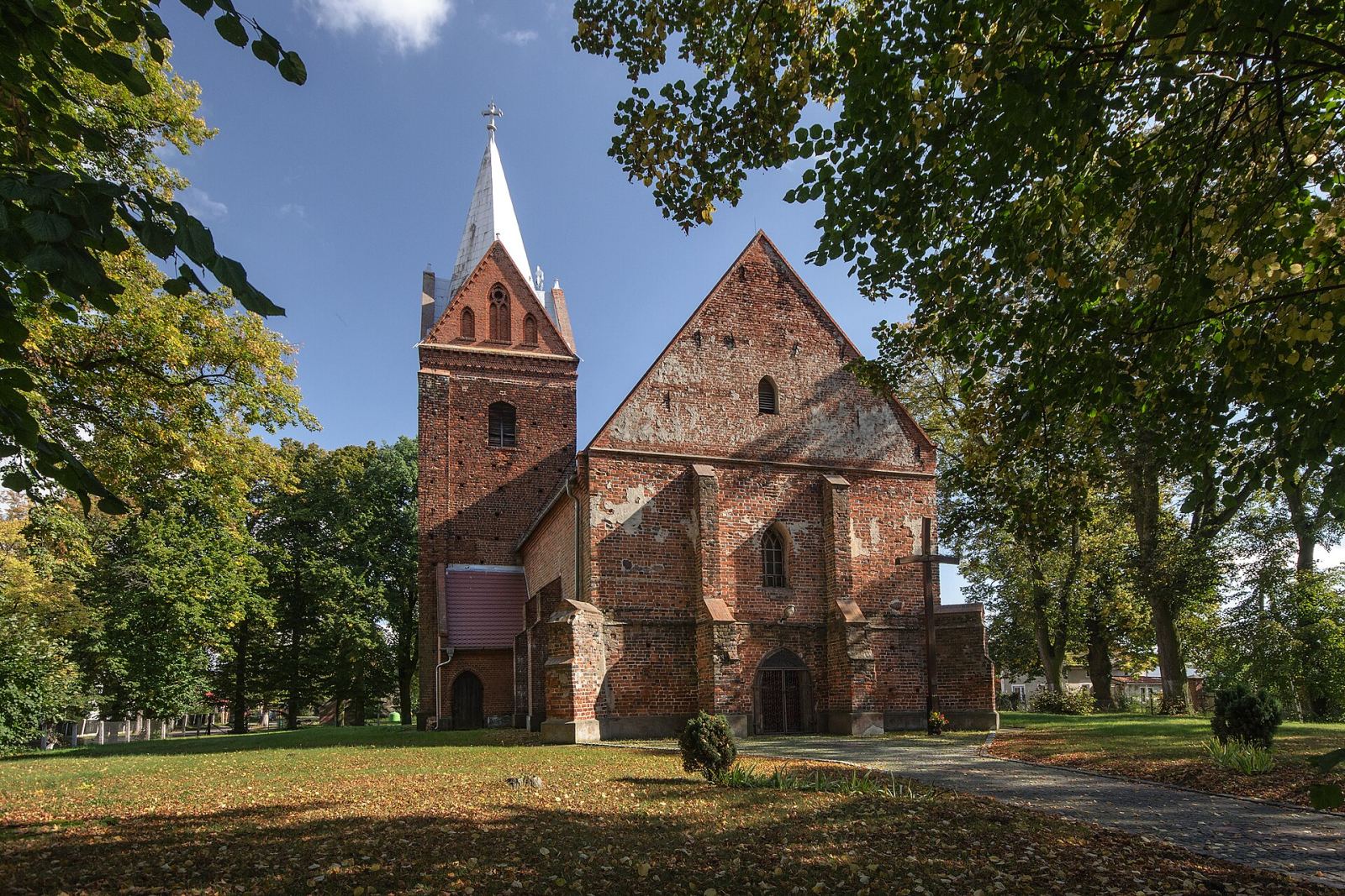 Kościół filialny pw. Matki Boskiej, Gorzesław