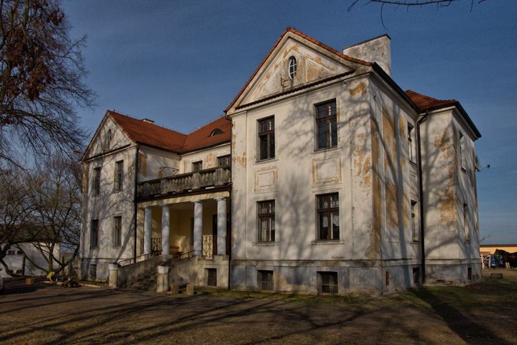 Zespół dworsko-parkowy, Młodzikowo