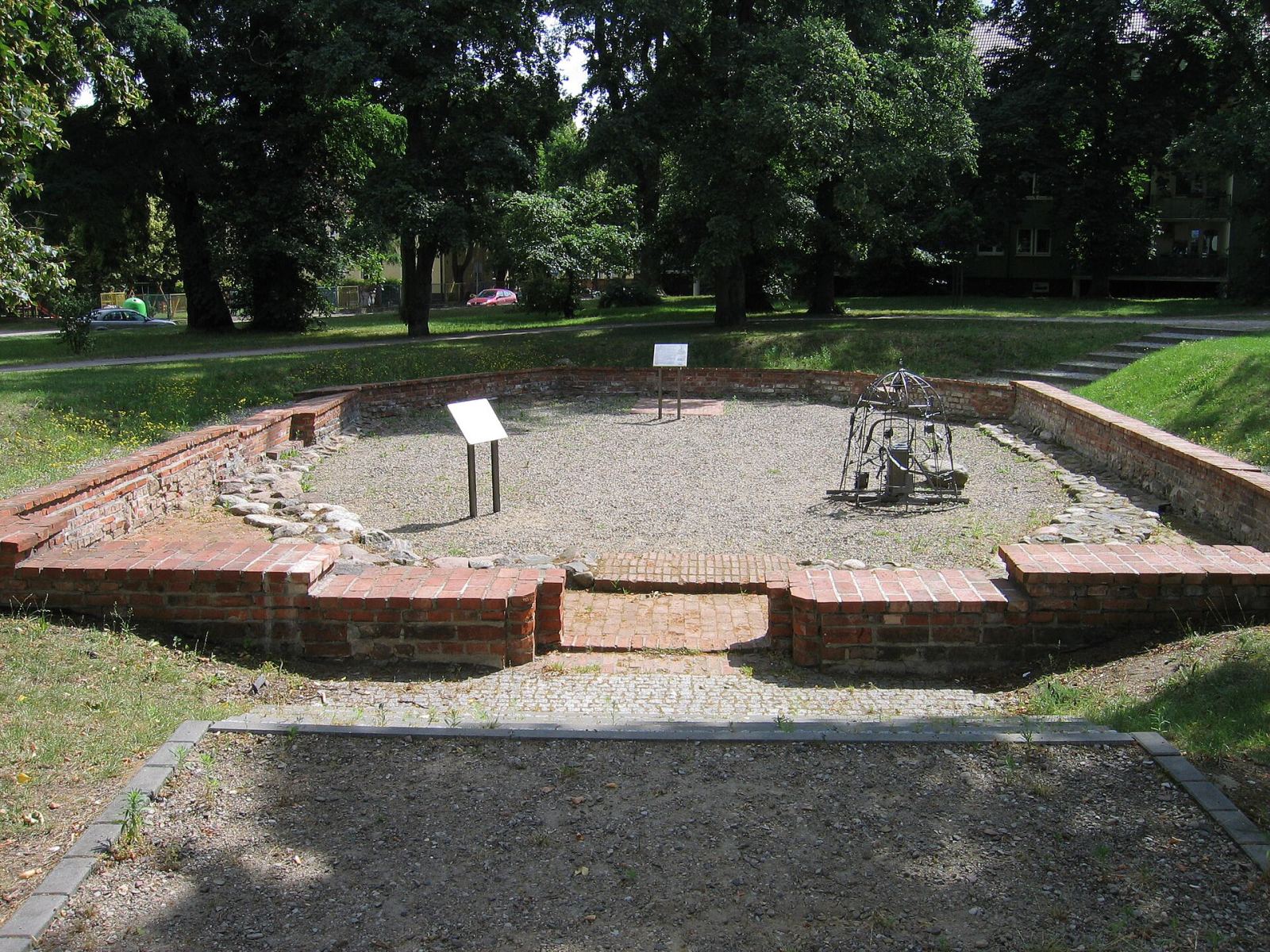 Relikty kaplicy i kościoła fil. pw. św. Jerzego, Goleniów