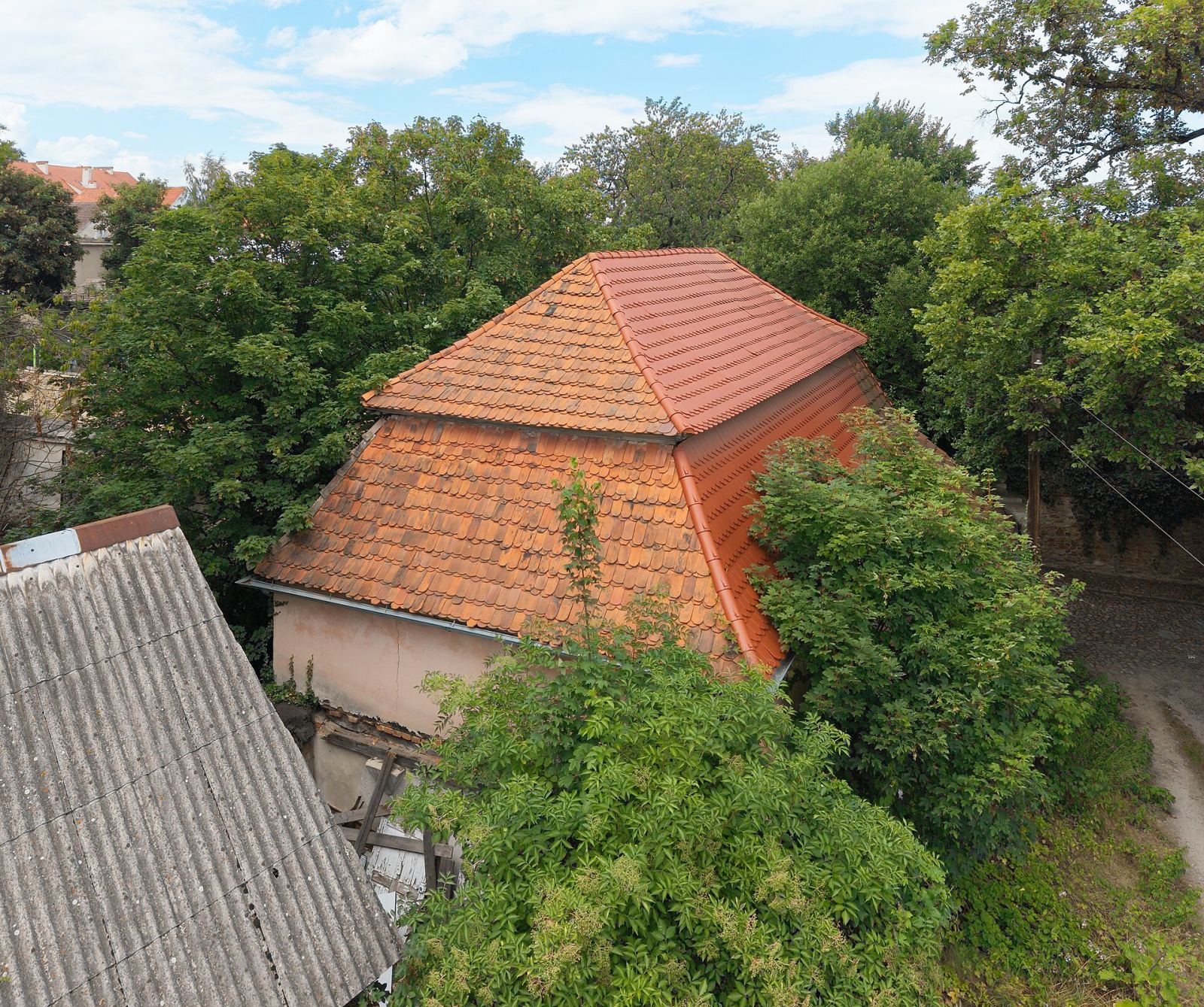 D. więzienie, Henryków