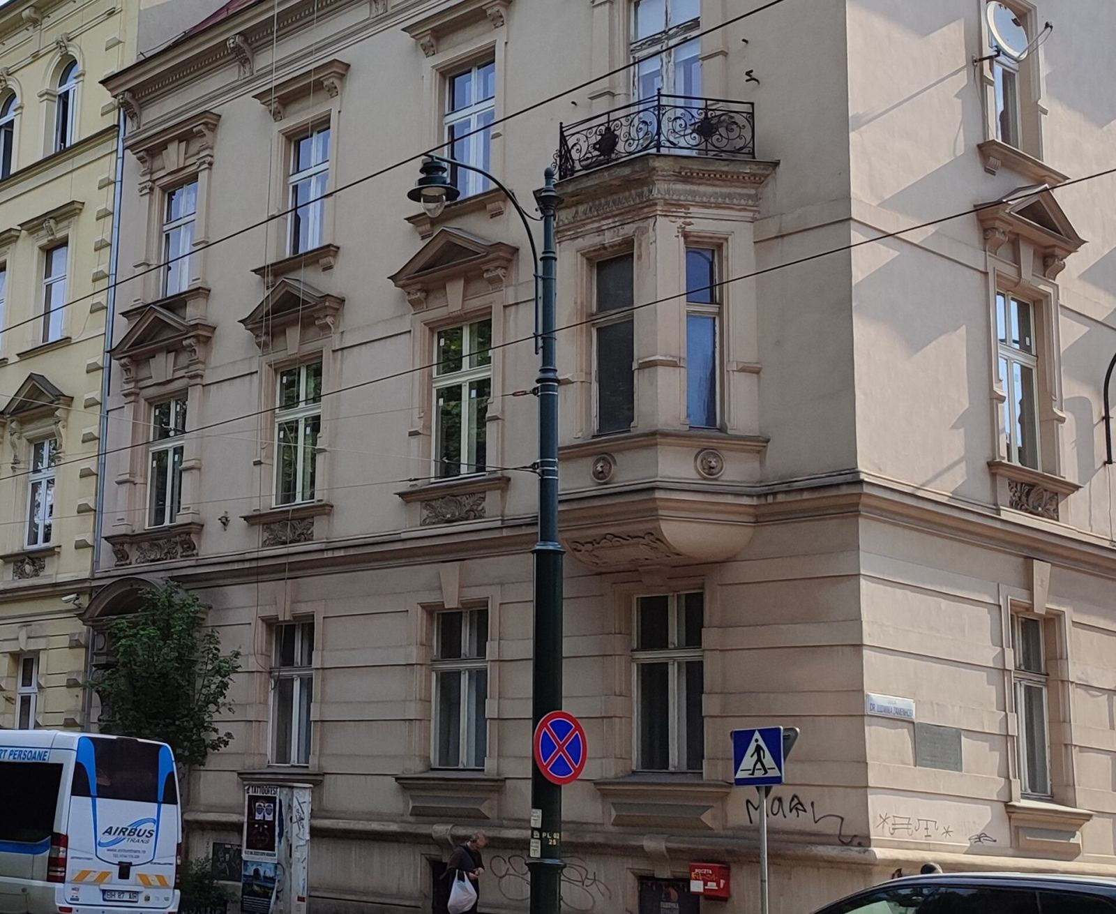 Otoczenie, Kraków