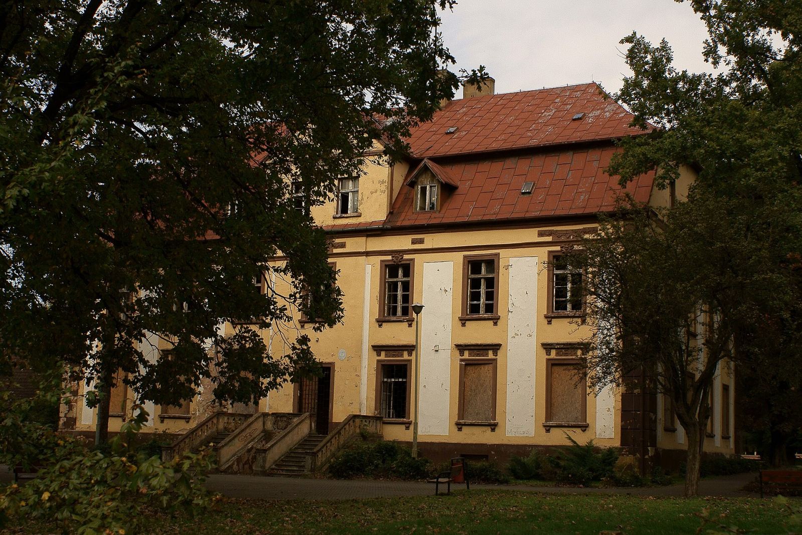 Pałac, Sucha Górna