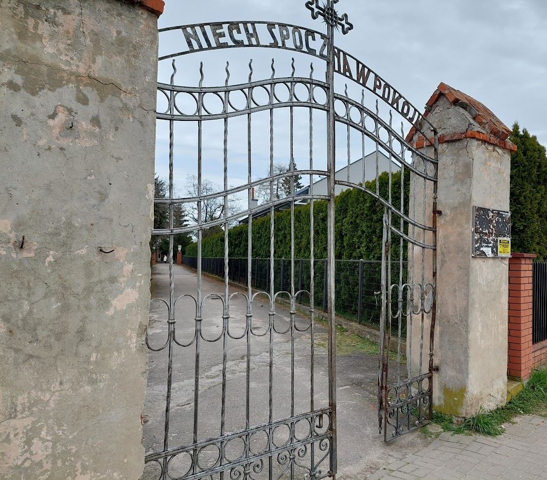 Cmentarz parafialny, Baranów Sandomierski