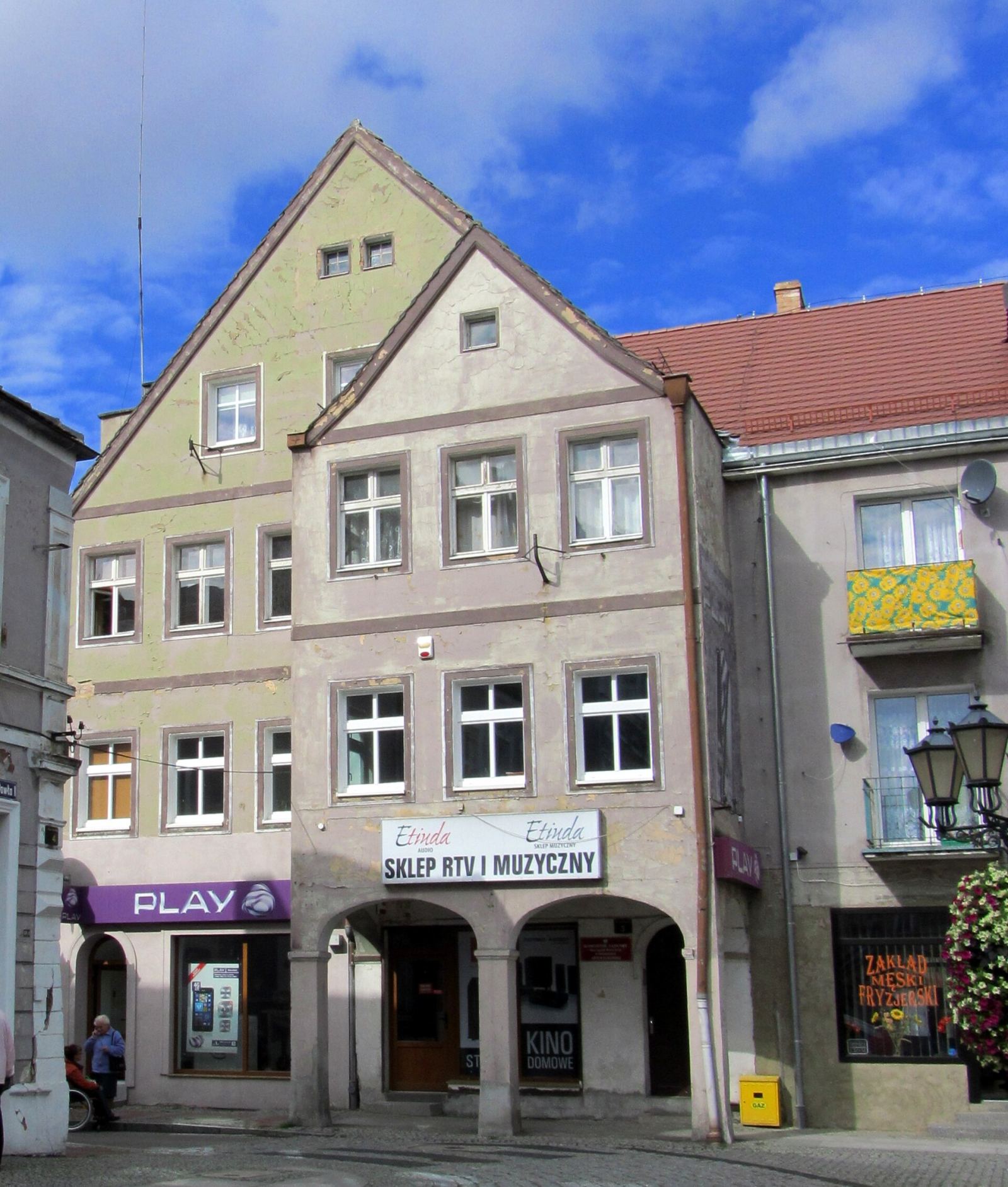 Dom, Świebodzin