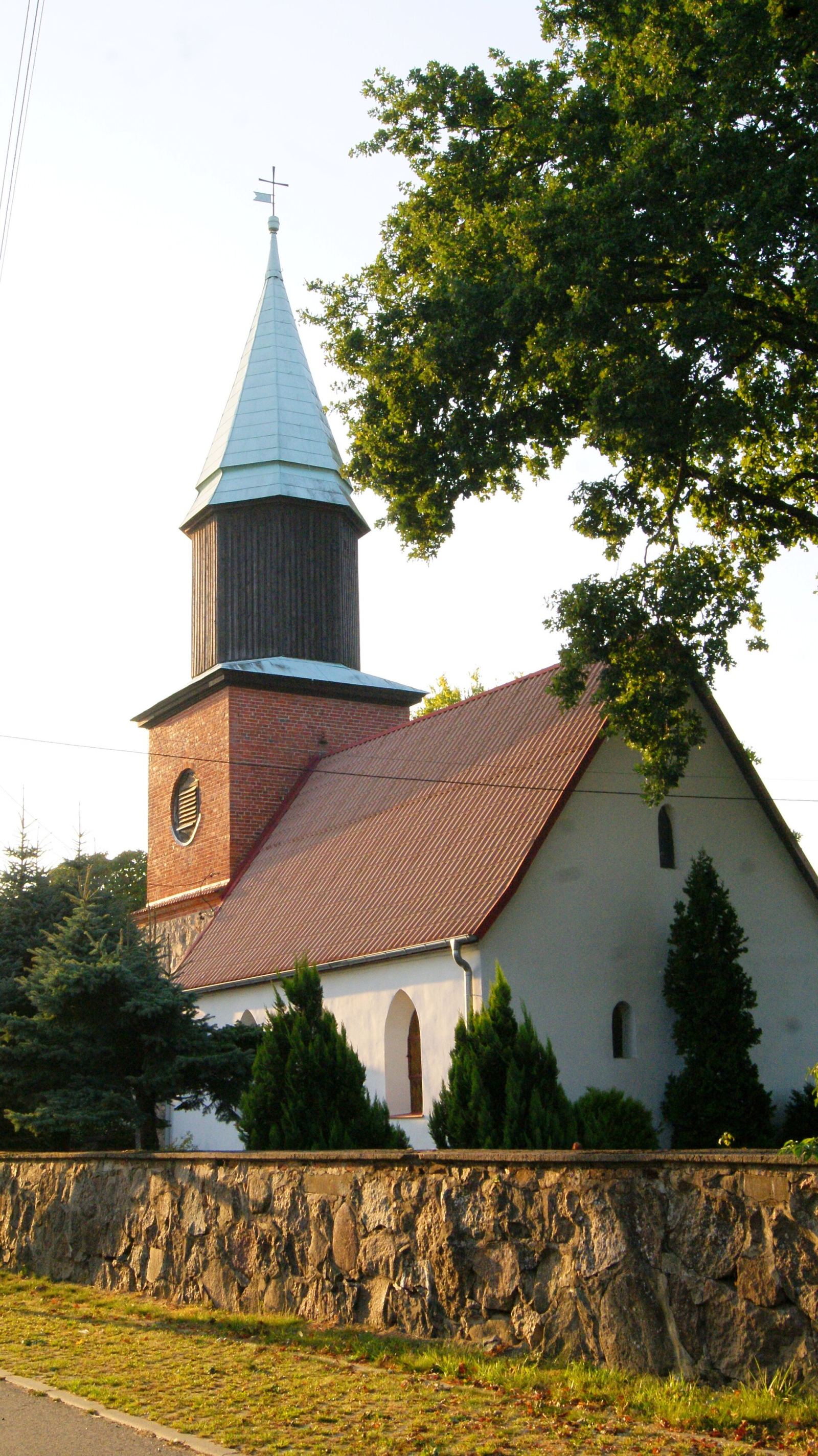 Kościół filialny pw. św.św. Apostołów Piotra i Pawła, Olchowo