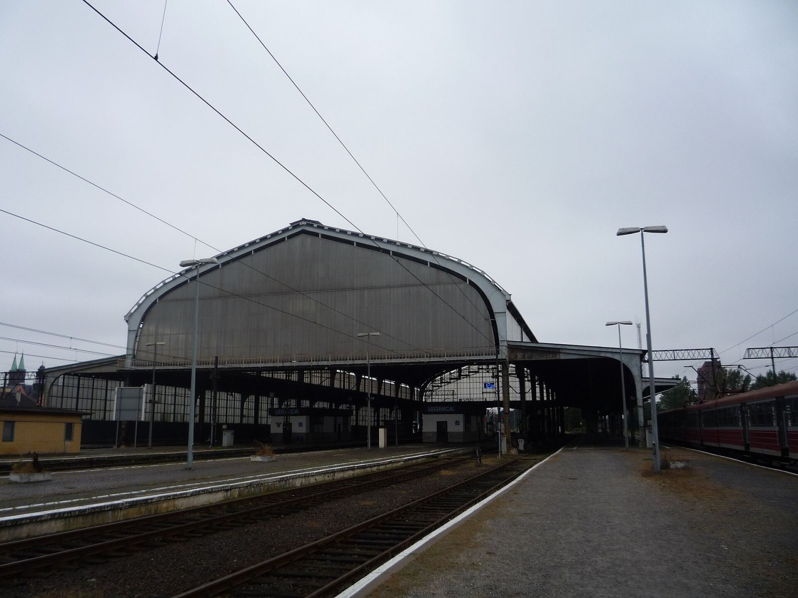Hala peronowa, Legnica