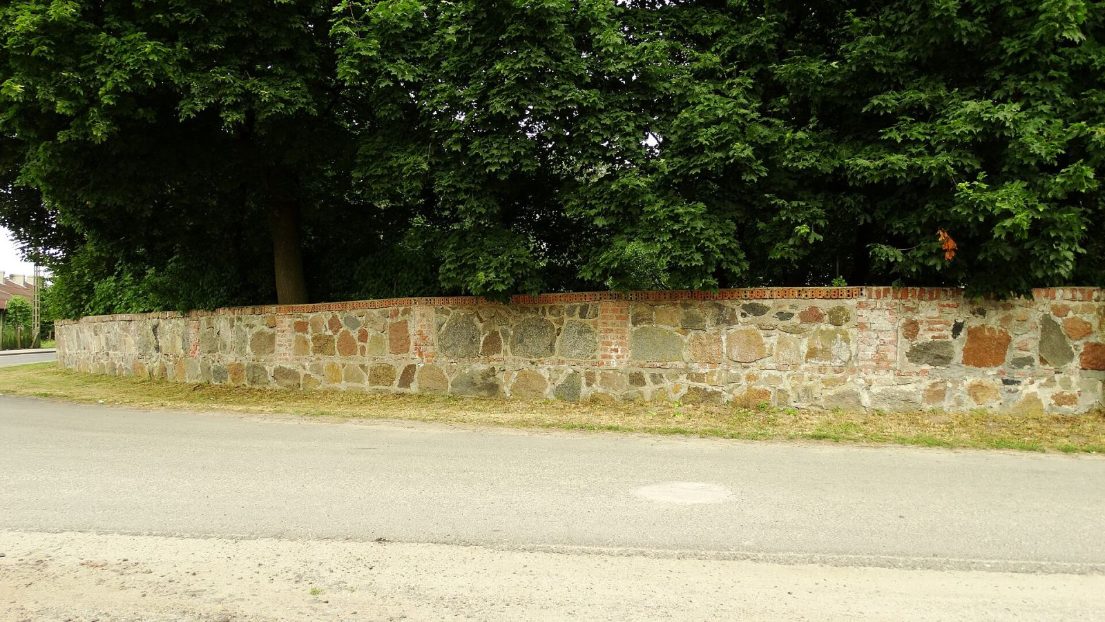 Dwór, Pauliny
