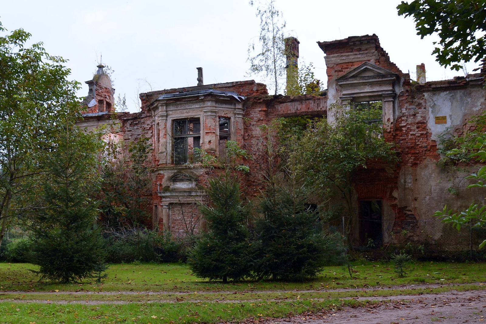 Dwór, Sady Górne