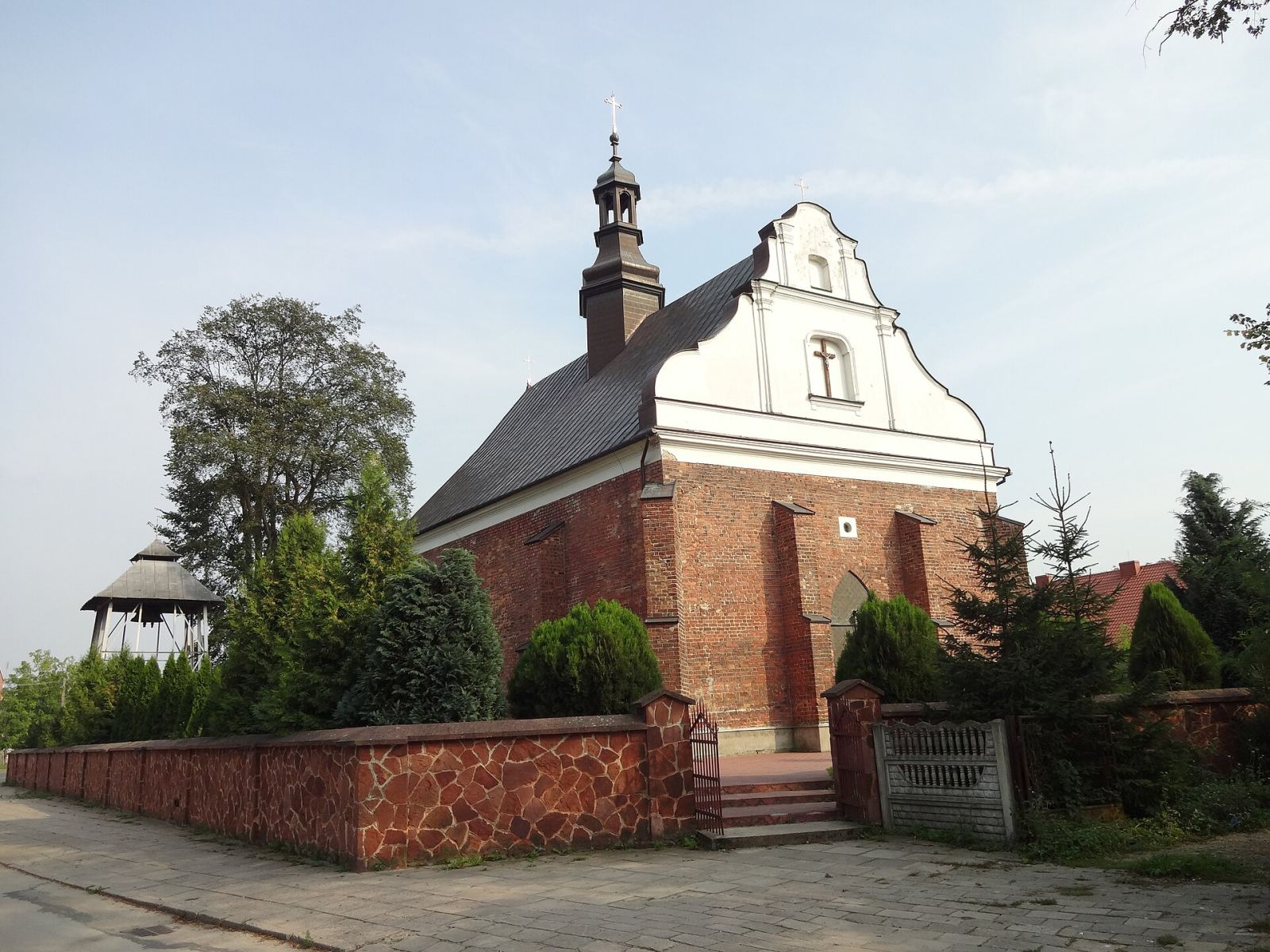 Kościół parafialny pw. św.św. Katarzyny i Jana Ewangelisty, Secemin