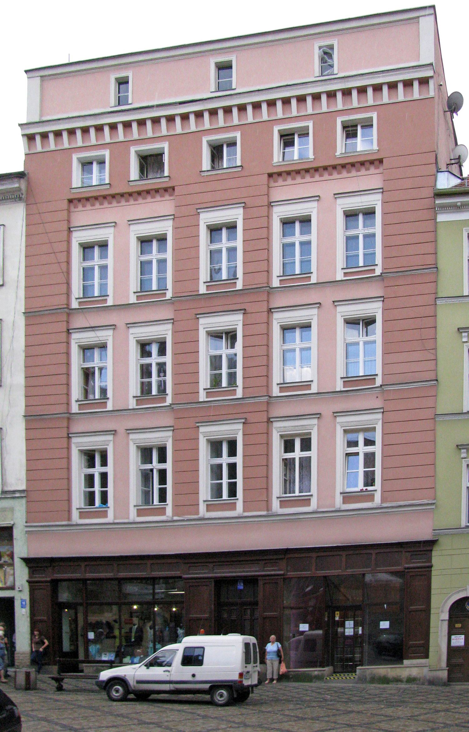 Kamienica z oficyną, Kłodzko