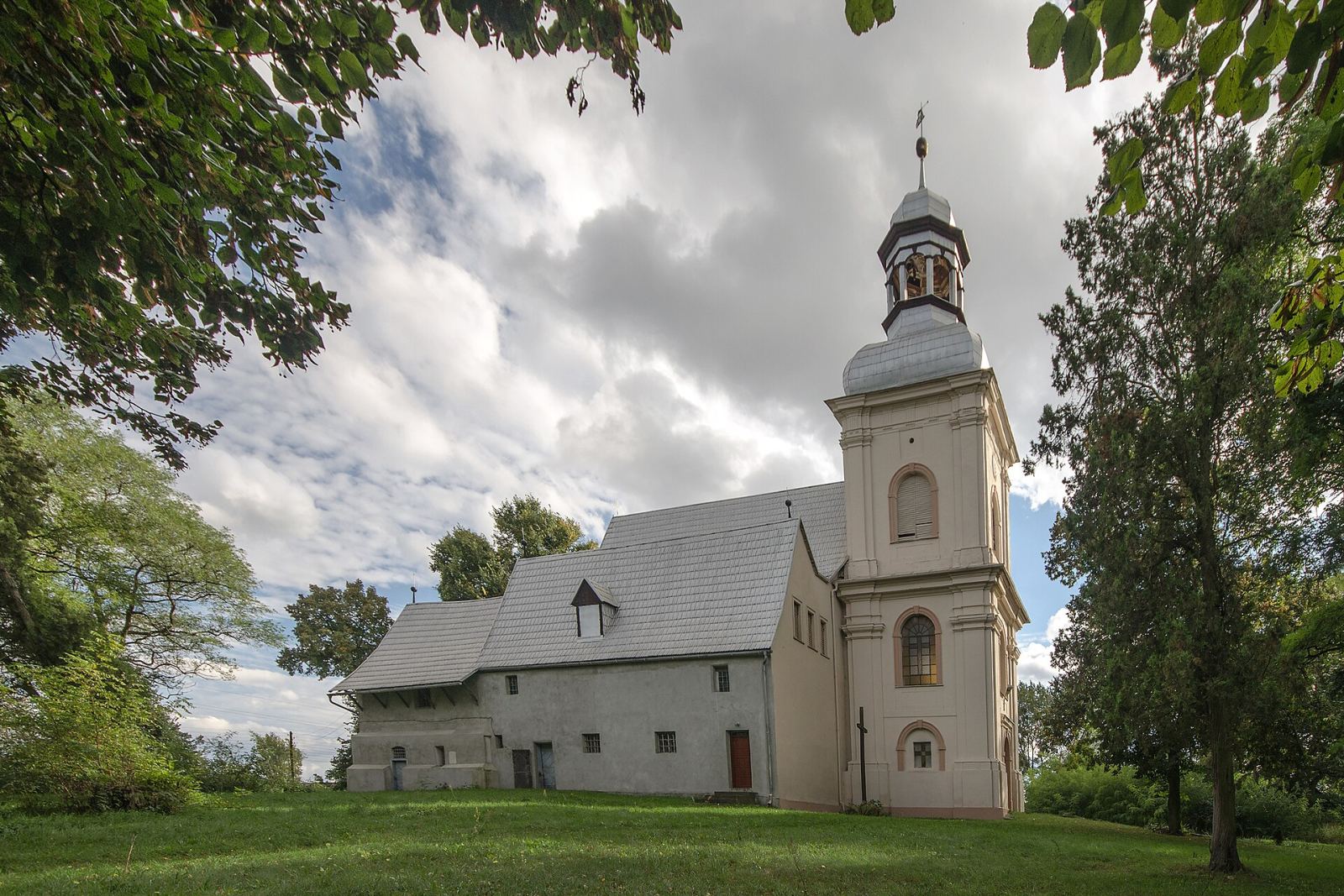 Kościół ewangelicki, ob. rzymskokatolicki Trójcy Świętej, Masłów