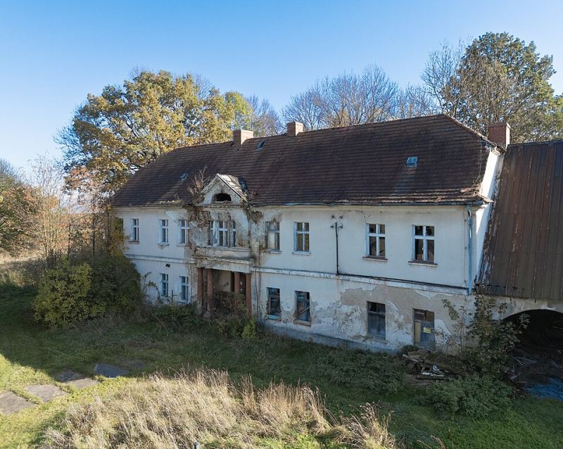 Dwór, Starków