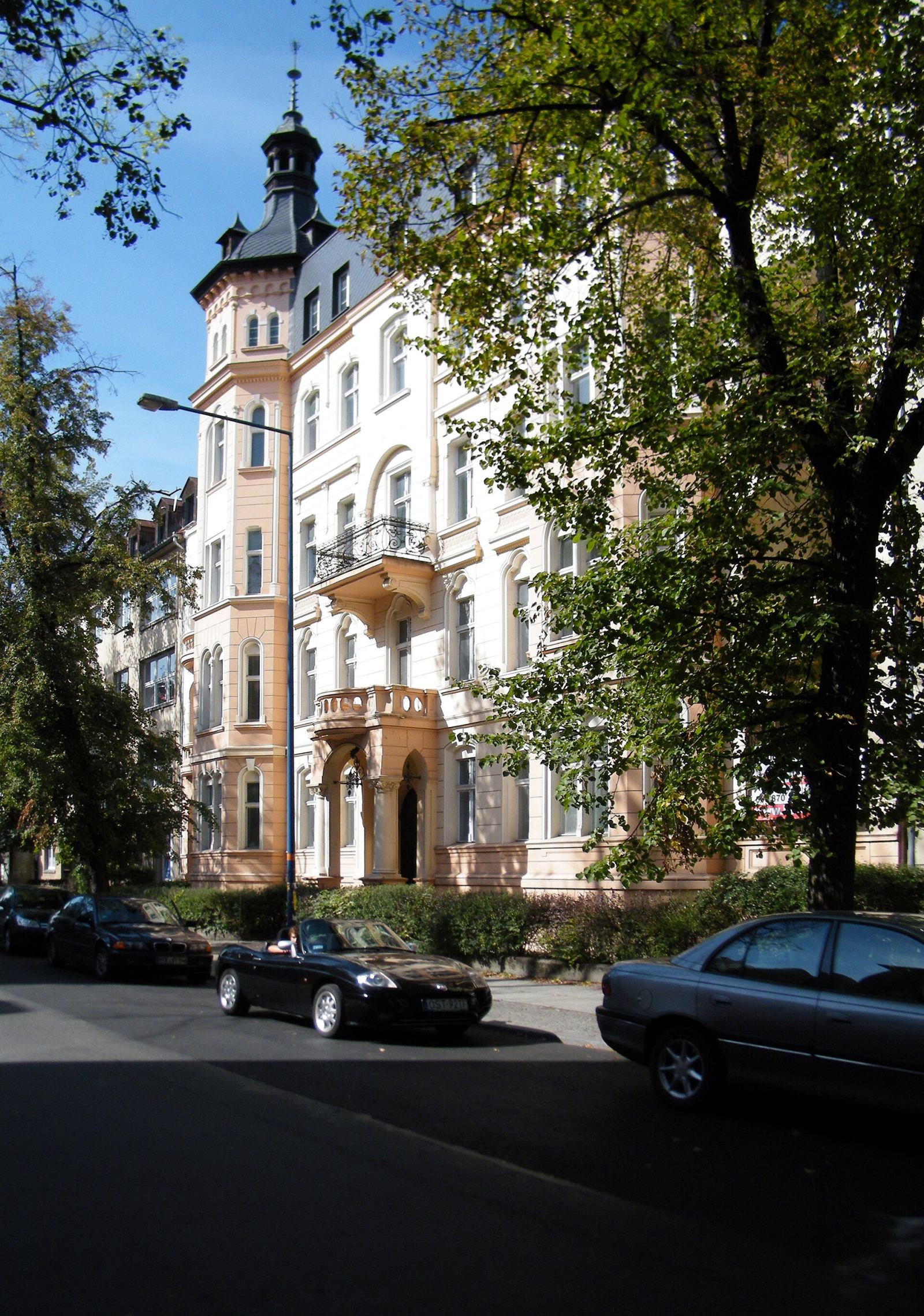 Kamienica, Opole