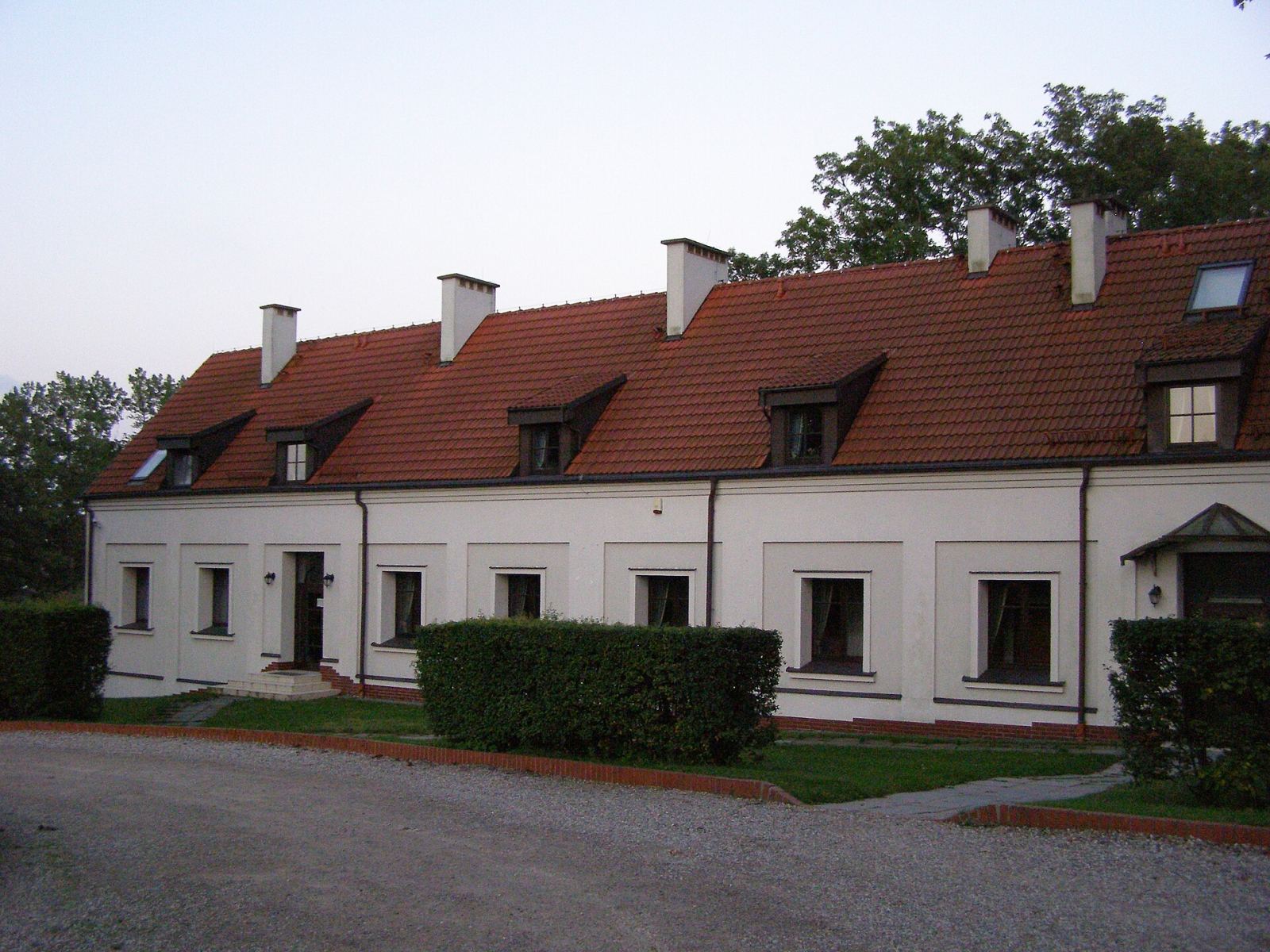 Oficyna, Leźno