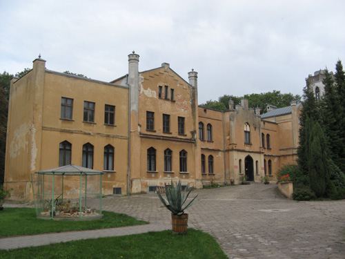 Pałac, Charcice