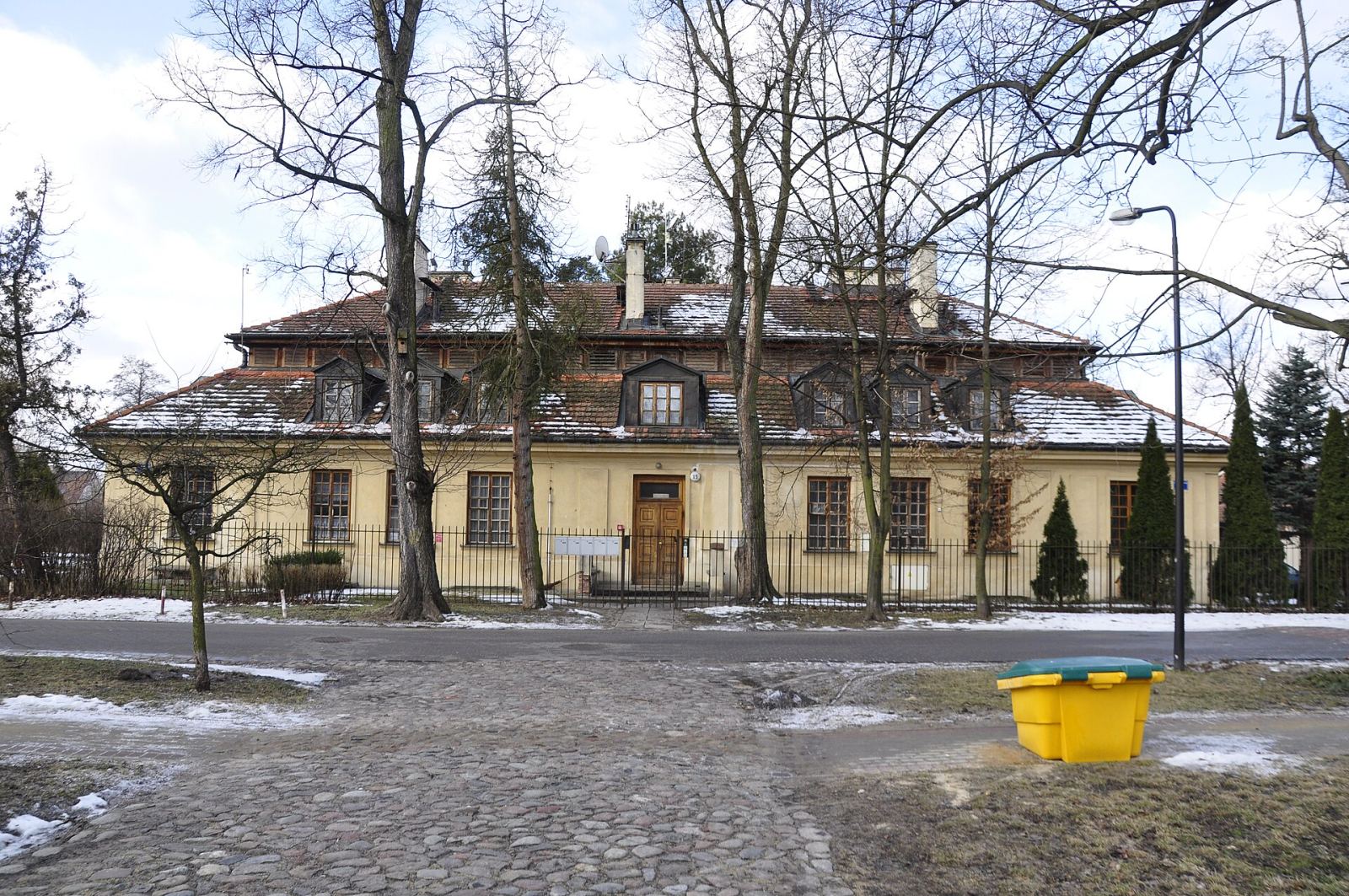 D. komisaria, ob. budynek mieszkalny, Warszawa