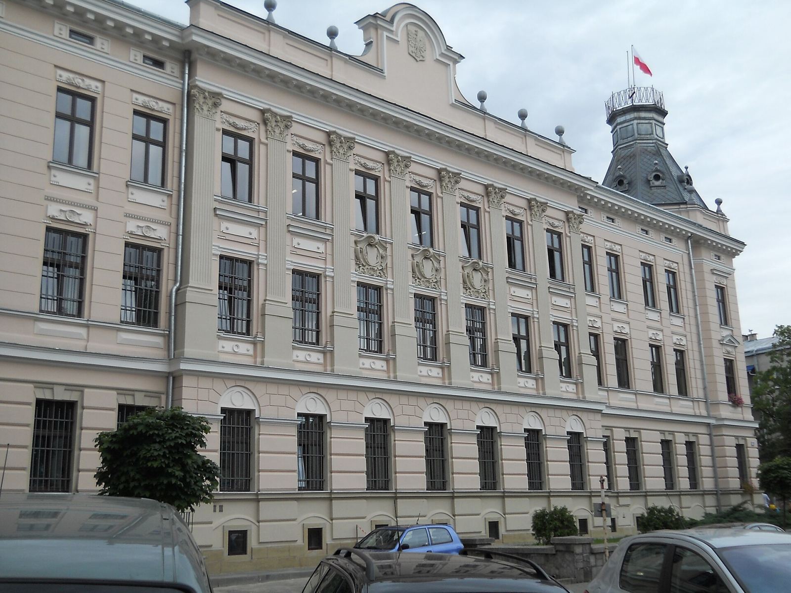 Otoczenie, Nowy Sącz