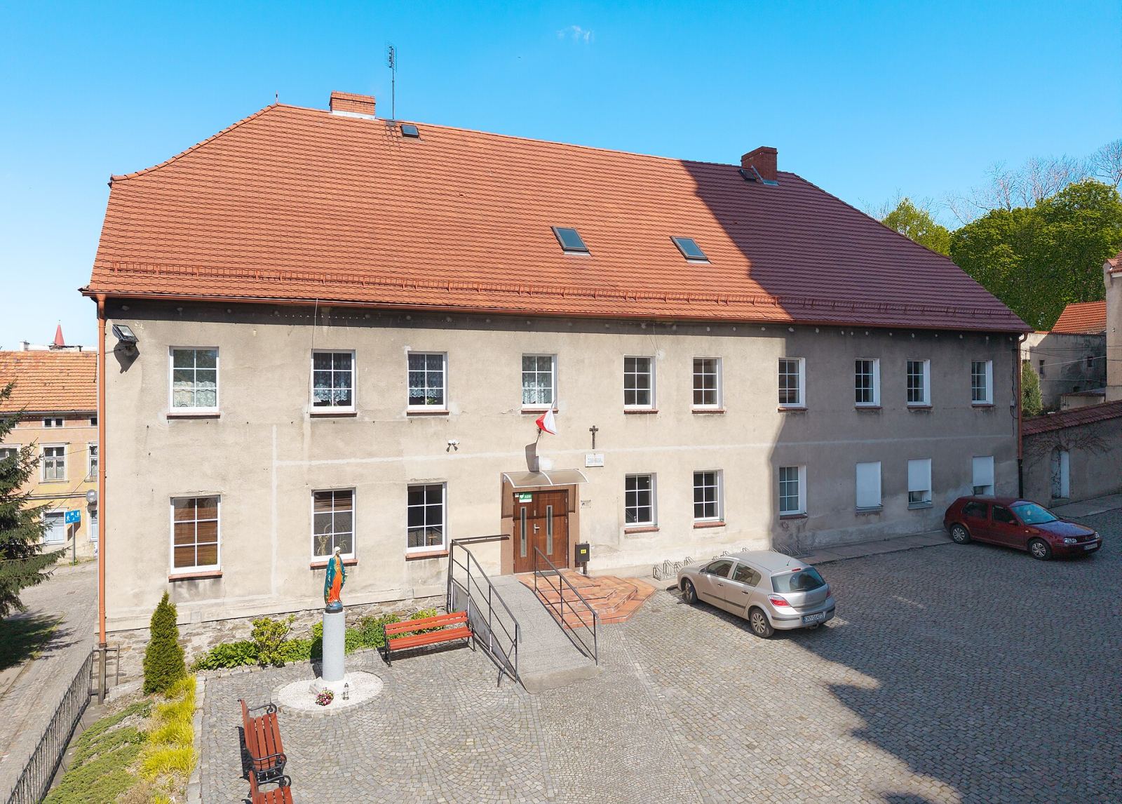 Dom, ob. Caritas Diecezji Opolskiej, Paczków