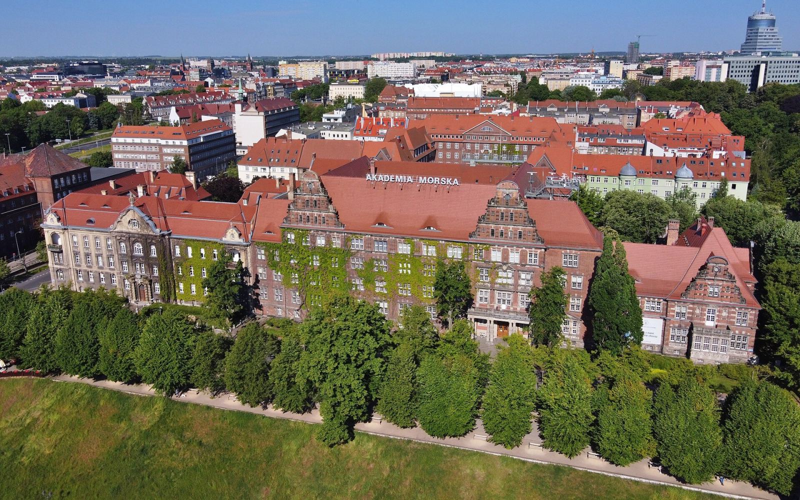 Zespół gmachów Wyższej Szkoły Morskiej, Szczecin