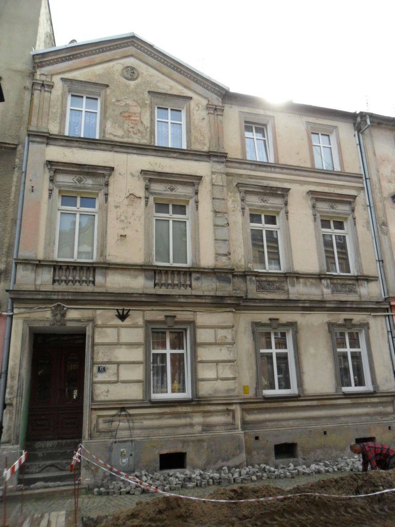 Dom, Gubin