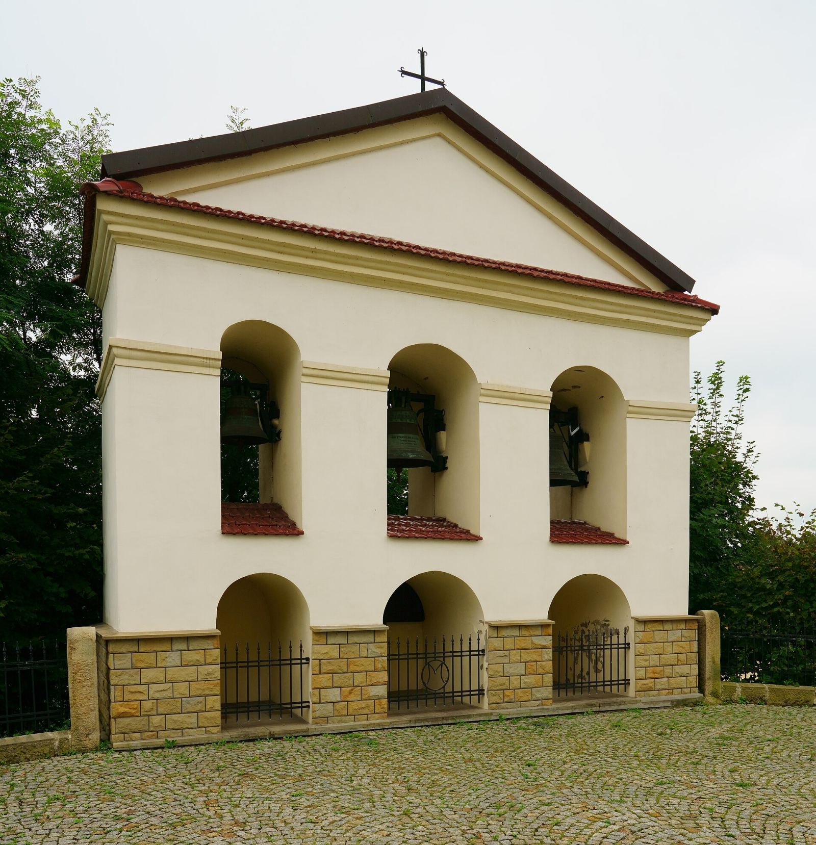 Dzwonnica, Tarnawa