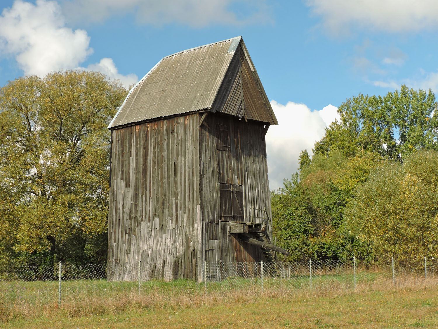 Wiatrak koźlak, Parysów