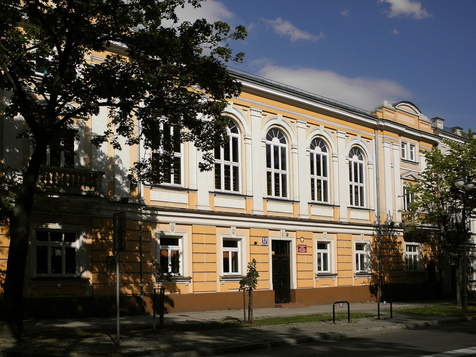 Dom, ob. szkoła specjalna, Radom